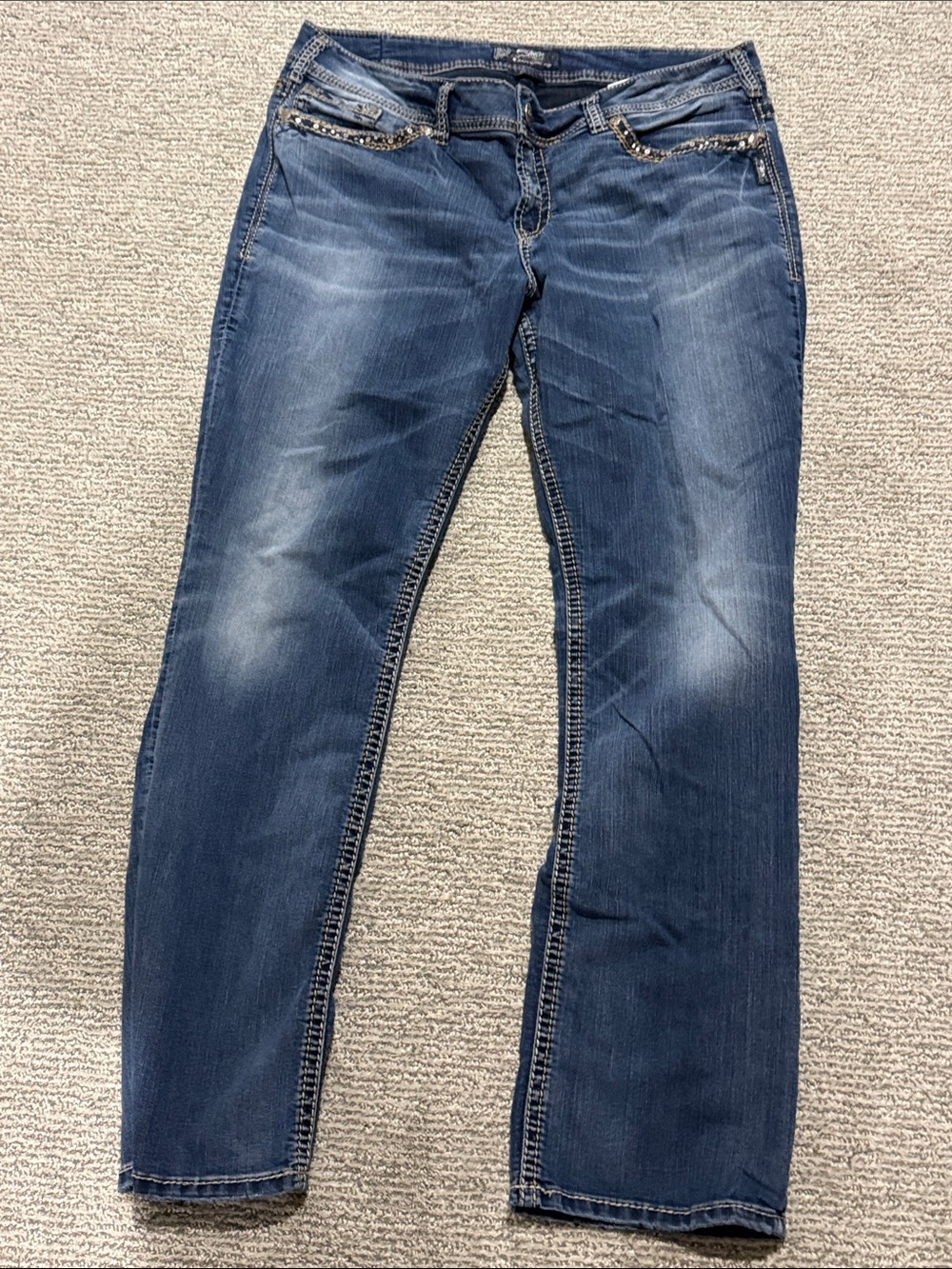 Silver Embellished Back Pocket Medium Wash Jeans - Picture 2 of 4